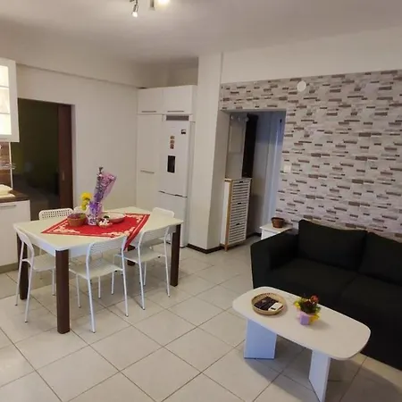 Front House With Garden, In Πευκοχώρι